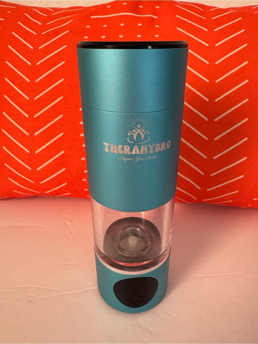 Therahydro water purifying mug